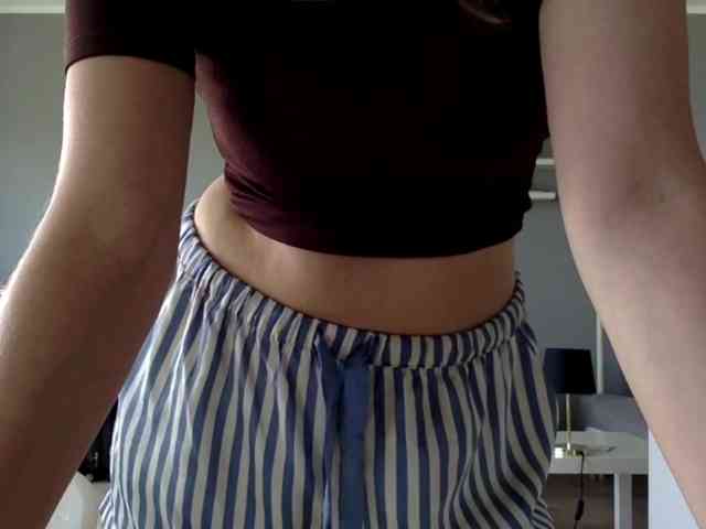 kissMillie webcam