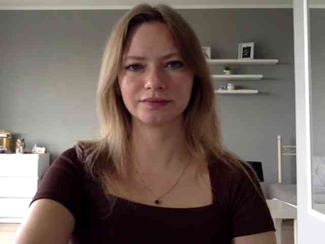 kissMillie webcam