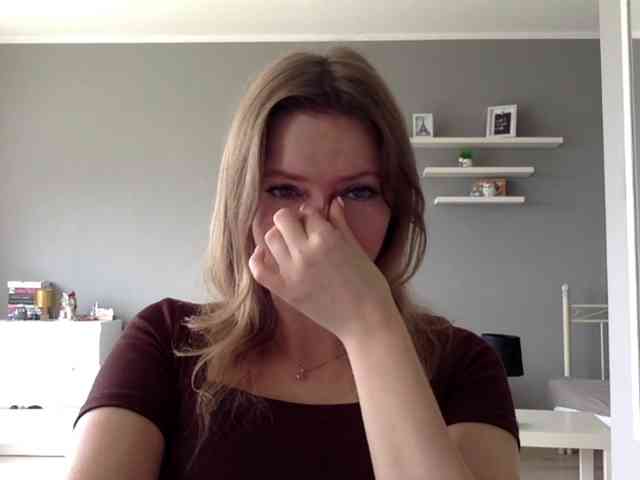 kissMillie webcam