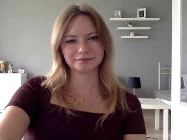 kissMillie webcam