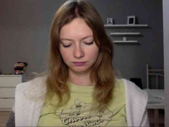 kissMillie webcam