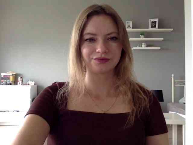 kissMillie webcam