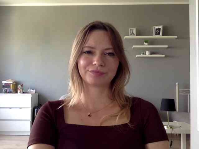 kissMillie webcam