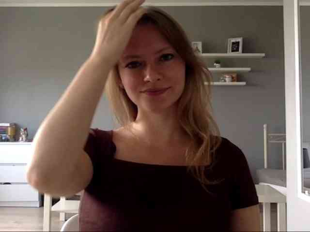 kissMillie webcam