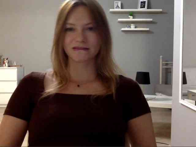 nude voyeur KissMillie