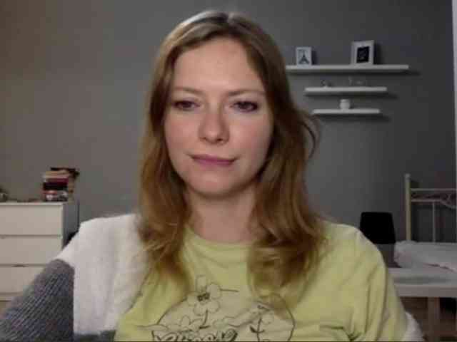 kissMillie webcam