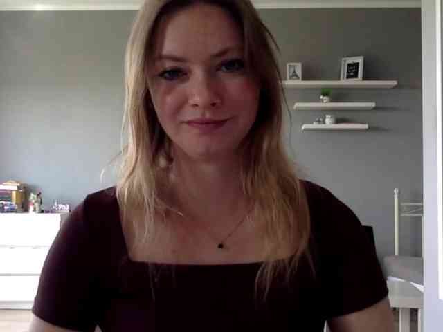 kissMillie webcam