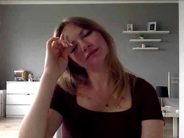 kissMillie webcam