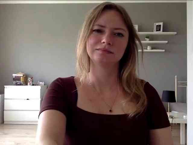 kissMillie webcam