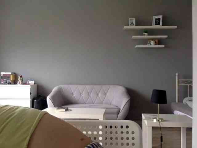 kissMillie webcam