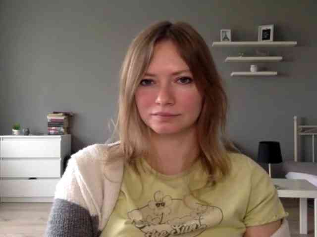 kissMillie webcam