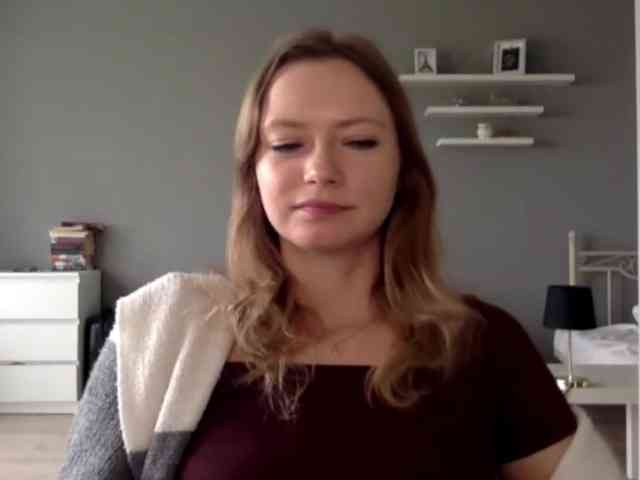 kissMillie webcam