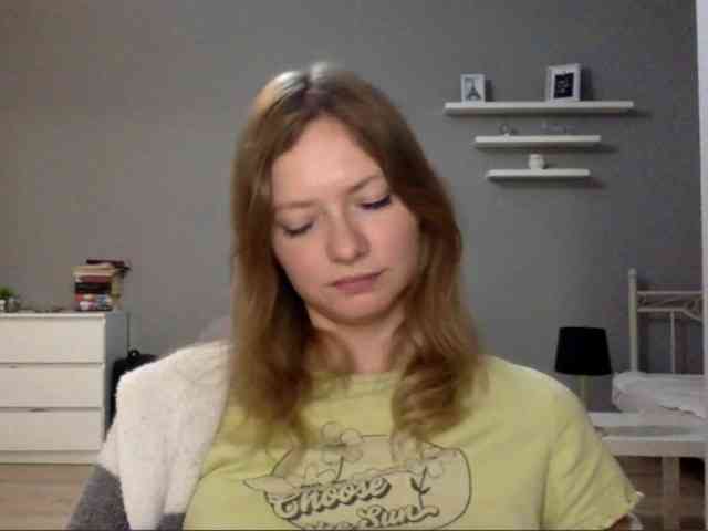 kissMillie webcam
