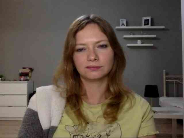 kissMillie webcam