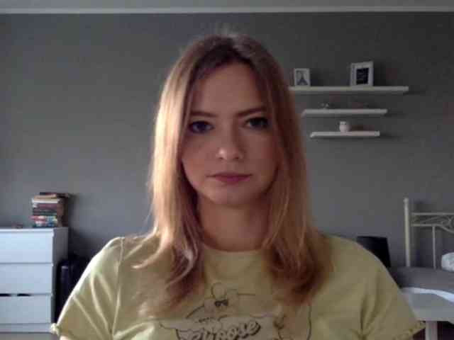 kissMillie webcam