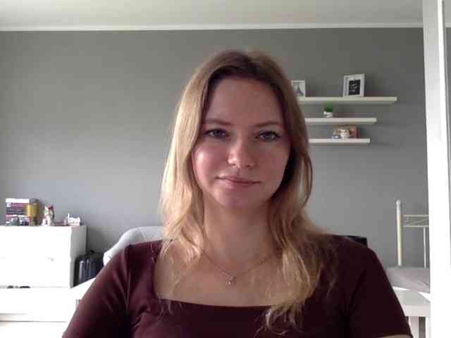 kissMillie webcam