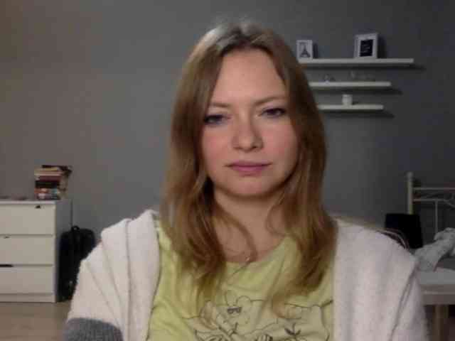 kissMillie webcam