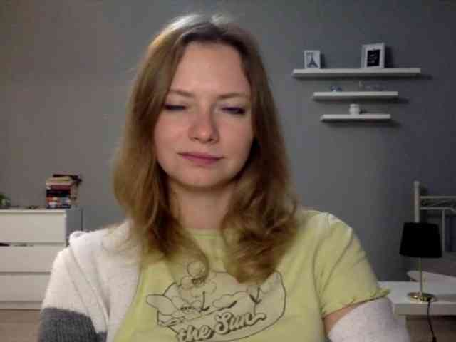 kissMillie webcam