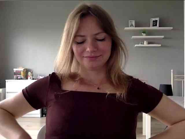 kissMillie webcam