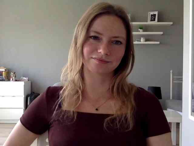 kissMillie webcam