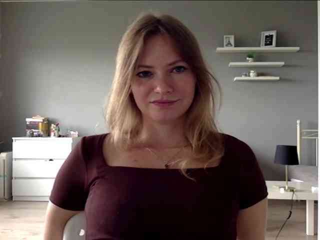 kissMillie webcam