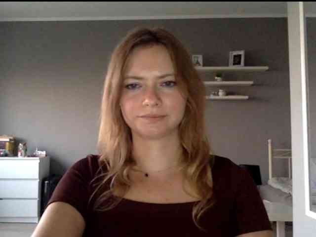 kissMillie webcam