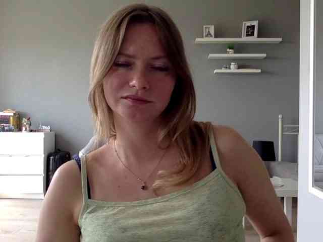 kissMillie webcam