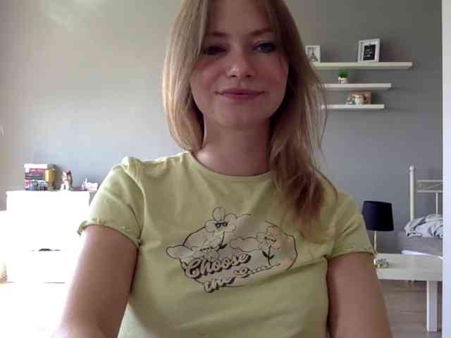 kissMillie webcam