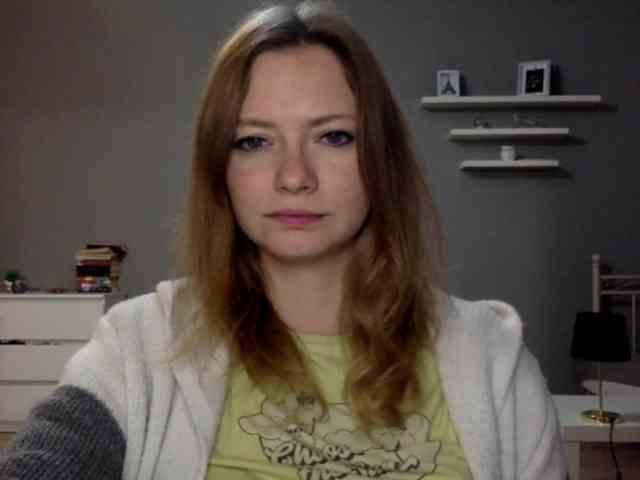 kissMillie webcam