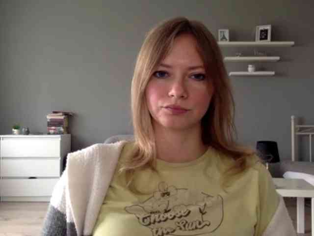 kissMillie webcam