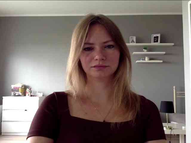 kissMillie webcam