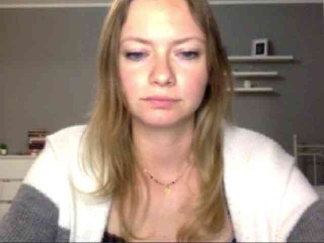 kissMillie kissMillie