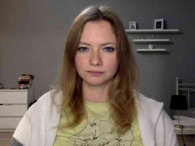kissMillie webcam