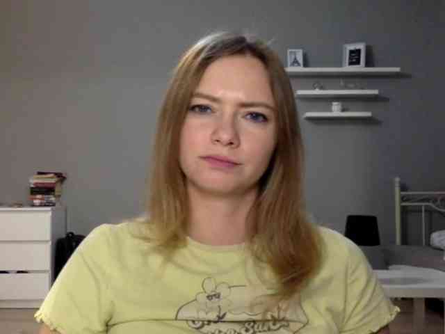 kissMillie webcam