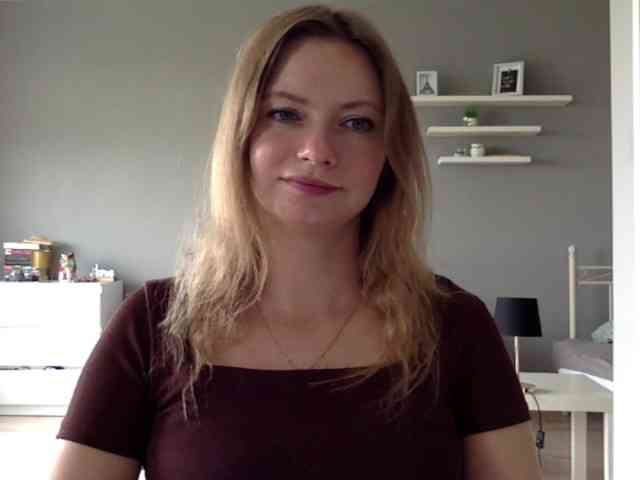 kissMillie webcam