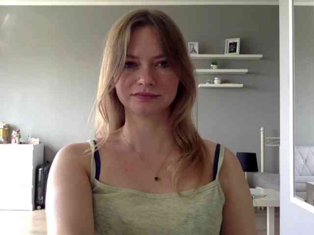 kissMillie webcam