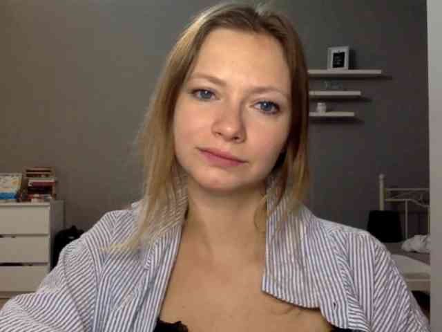 kissMillie kissMillie