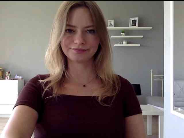 kissMillie webcam