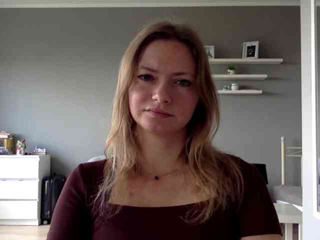 kissMillie webcam