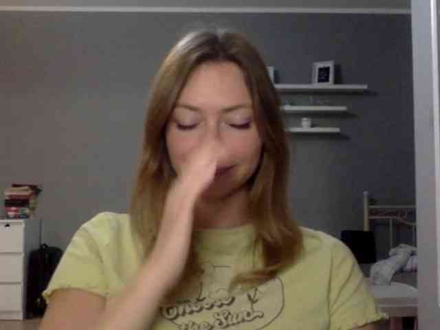 kissMillie webcam