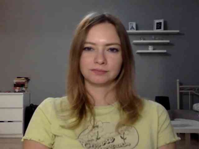 kissMillie webcam