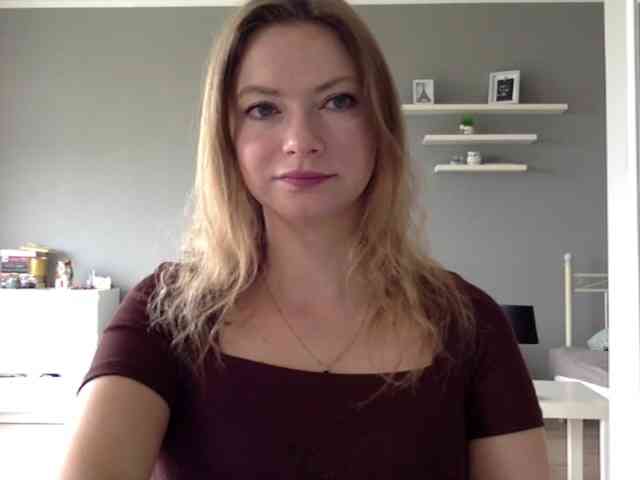 kissMillie webcam