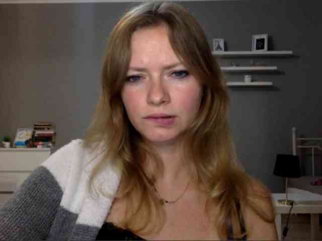 kissMillie kissMillie