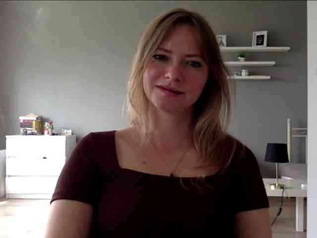 kissMillie webcam