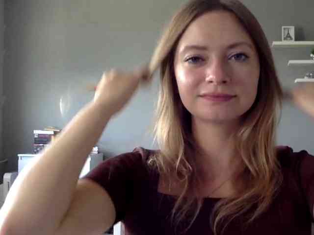 kissMillie webcam