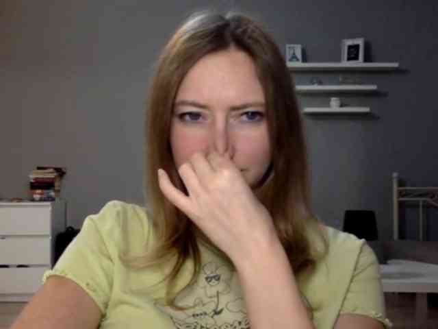 kissMillie webcam