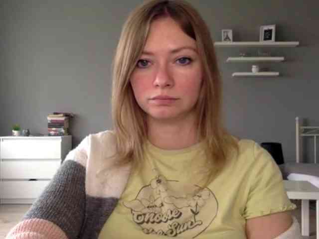 kissMillie webcam