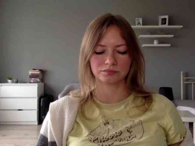 kissMillie webcam
