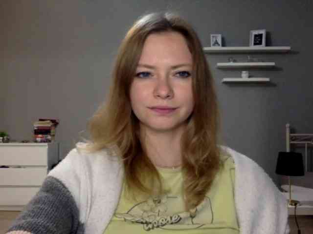 kissMillie webcam