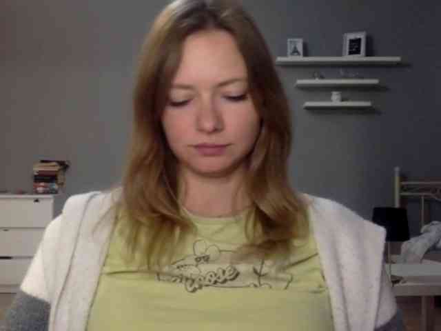 kissMillie webcam
